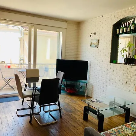 Le Triplex Du Marche Rochelais_t3_70m2 * La Rochelle (Charente-Maritime)